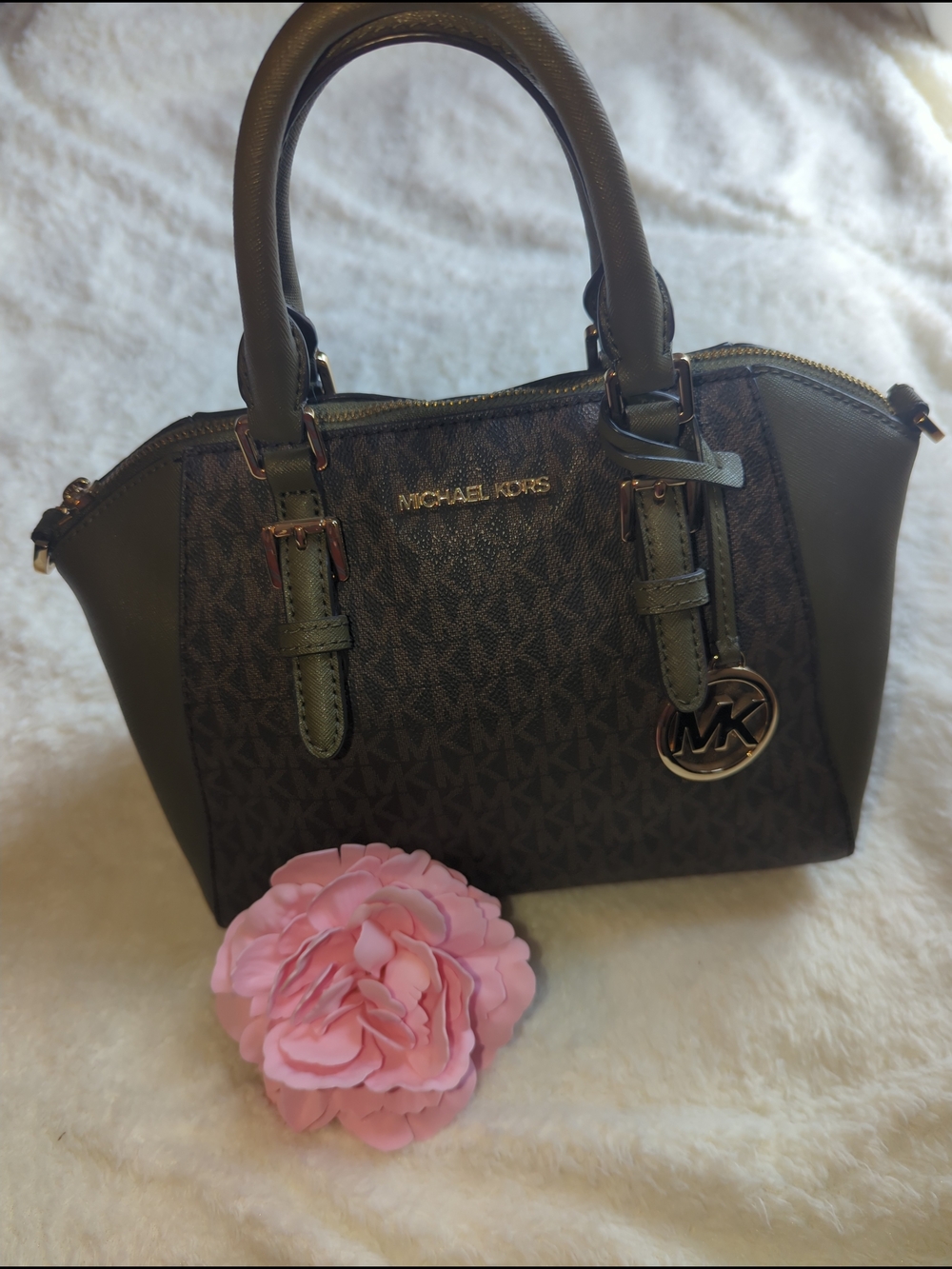 MICHAEL KORS Leather Olive MK Signature Dome Satchel MK Hangtag W Strap New